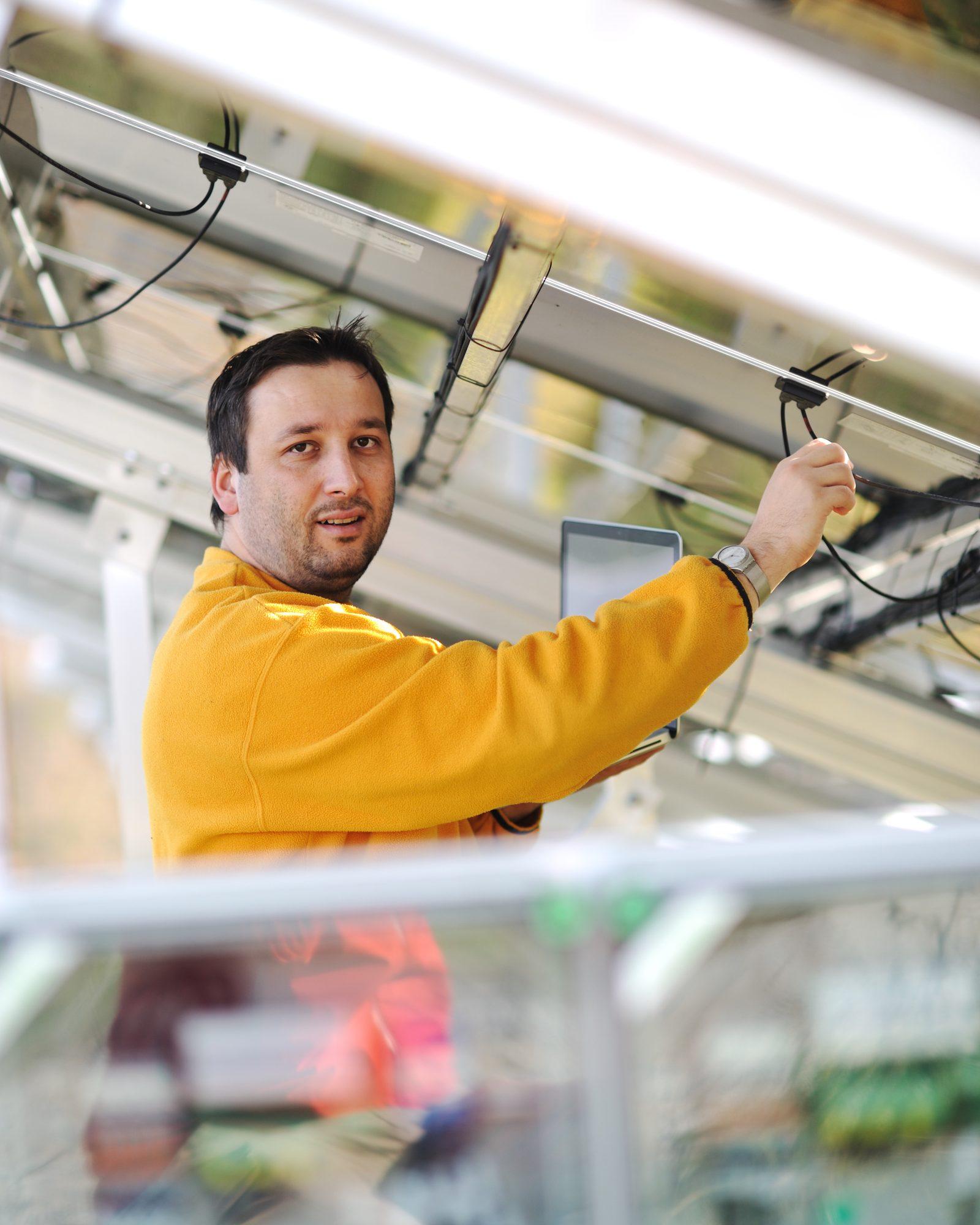 Solar Panels in Geelong 2026, Installation Costs, Battery Prices, Victorian Rebates, and How to Find a Licensed Solar Installer Near You