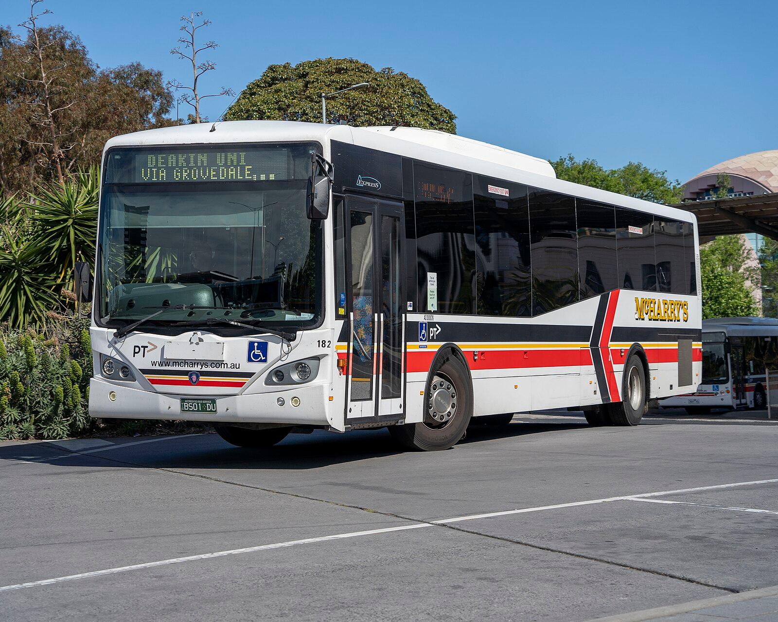 McHarrys Buslines Geelong station