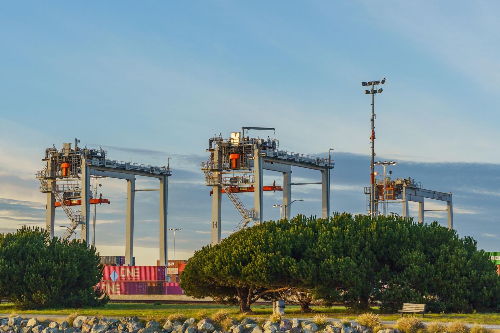Industrial Port Cranes with Shipping Containers